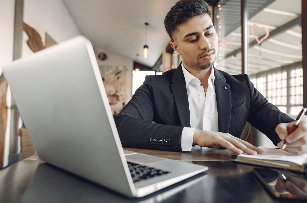 Cover Image for Unlocking Opportunities: 11 Project Manager Careers for a Successful Career Change