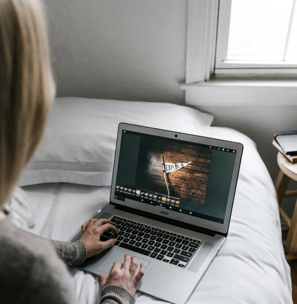 Cover Image for Breaking into the Spotlight: Strategies to Kickstart Your Entertainment Career