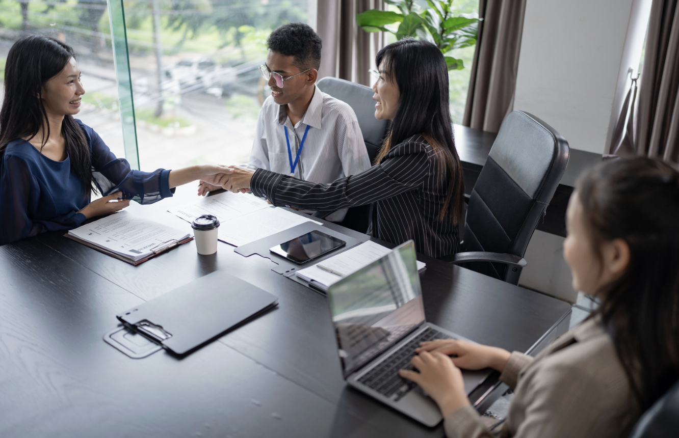 Cover Image for Mastering Your Resume: Top 10 Skills, Examples, and FAQs for Success