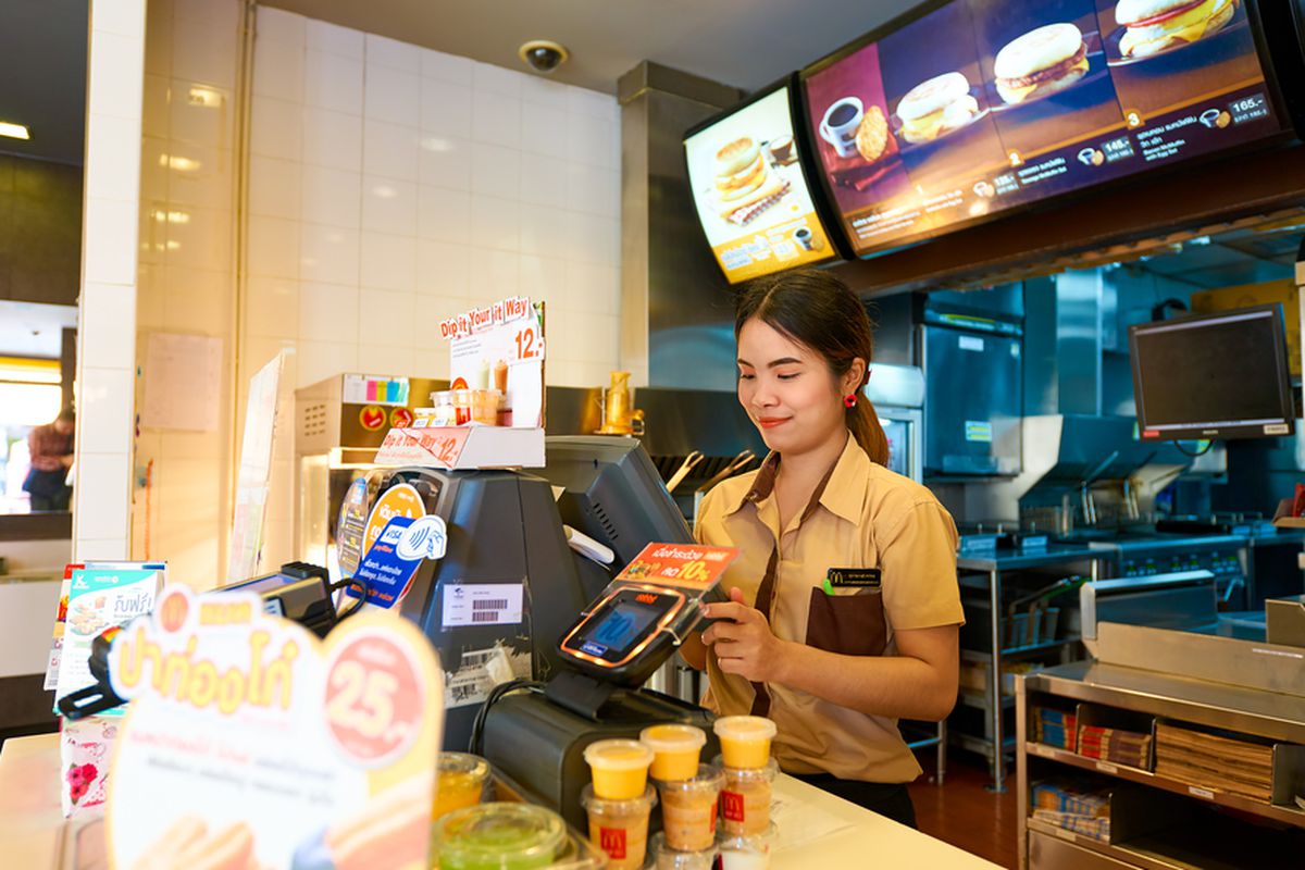 Cover Image for Fast Food Jobs Hiring Near You