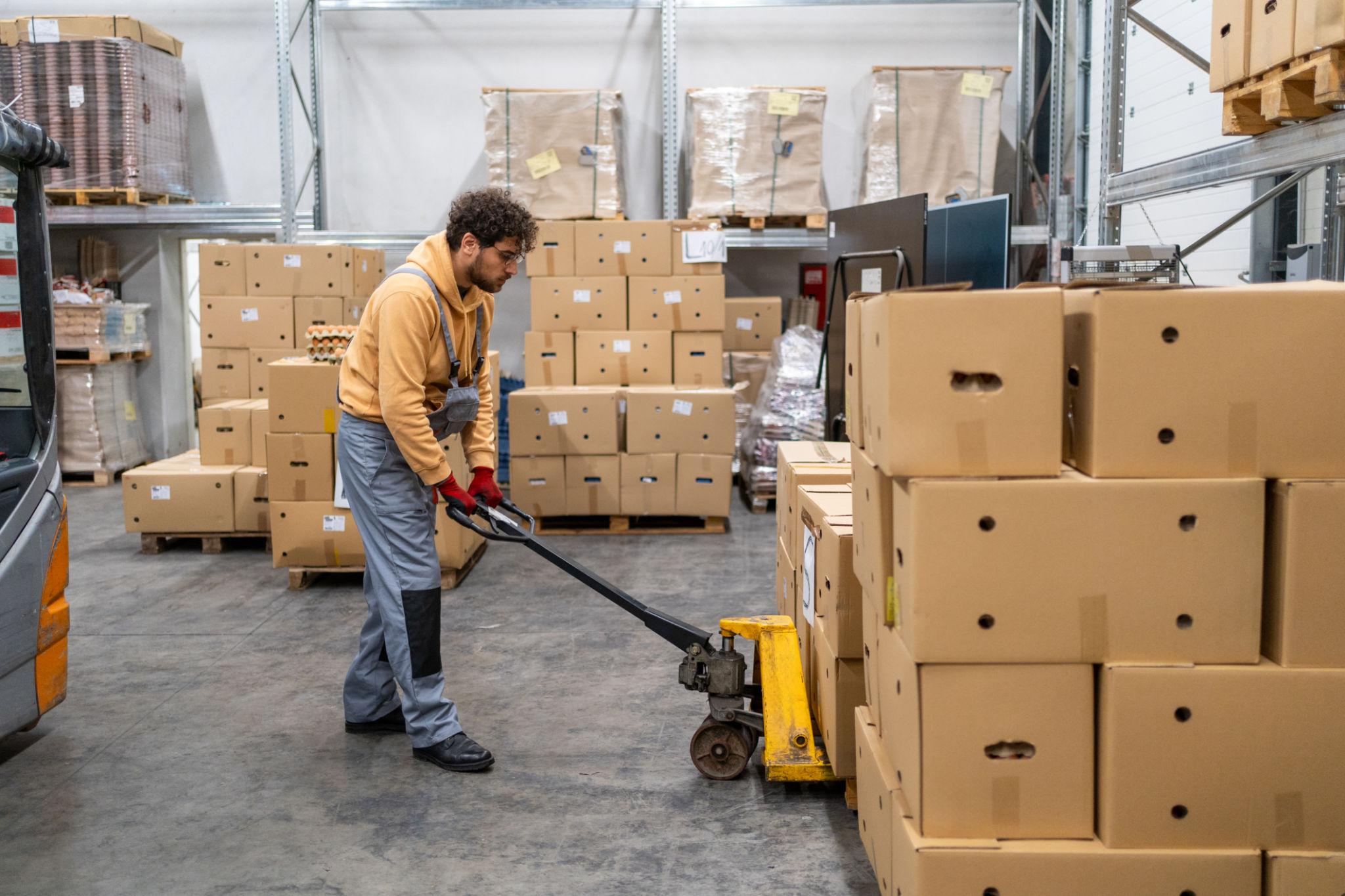 Cover Image for Find Warehouse Jobs That Match Your Schedule