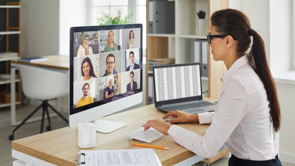 Cover Image for Communication in Fast-Paced Work Environments: How to Stay Clear, Confident, and Effective