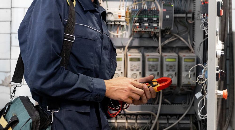 Cover Image for Powering the Giant: A Deep Dive into the Essential Career of Generator Technicians in Nigeria
