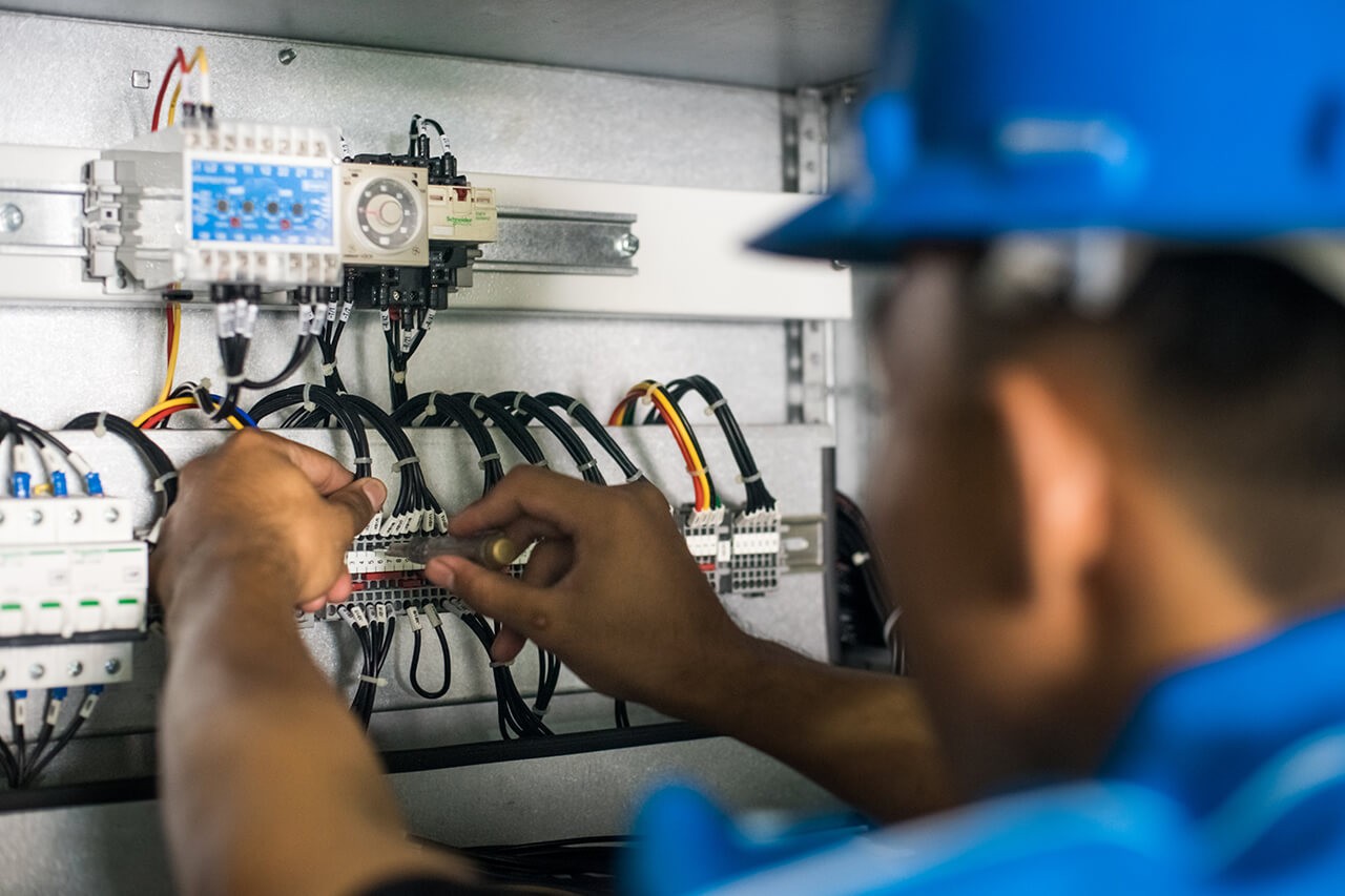 Cover Image for Sparking Opportunities: The Complete Guide to a Lucrative Career as an Electrician in Nigeria