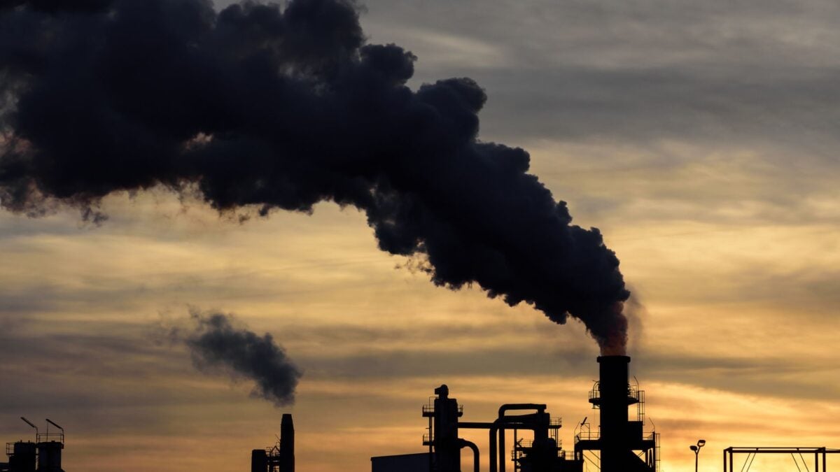Cover Image for 178 Fossil Fuel Giants Have Already Locked In Centuries of Warming